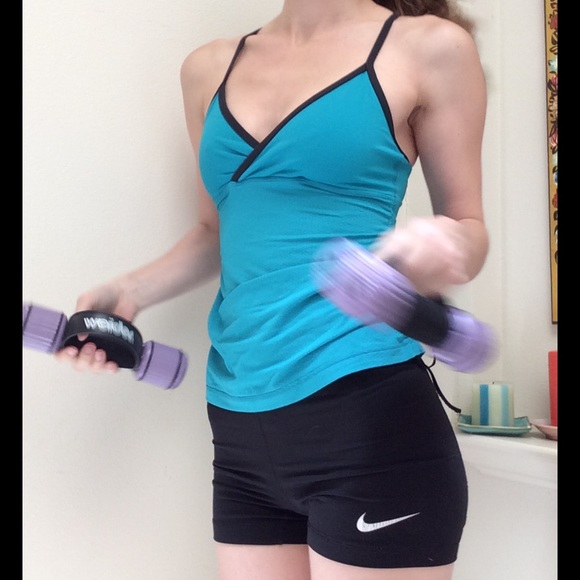 SOLD FILLMORE Lululemon Aqua Blue Cinch Up Side - Picture 8 of 8